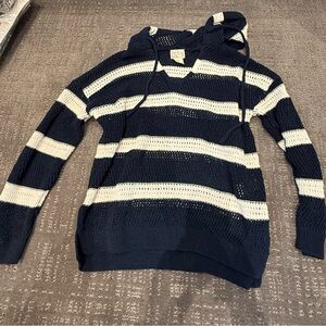 Nicole Miller Navy and Cream V-Neck Sweater